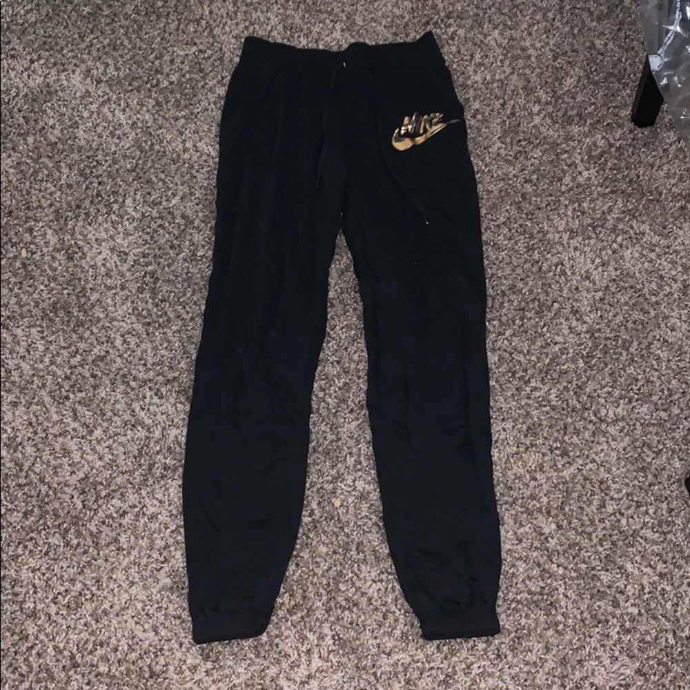 Nike joggers